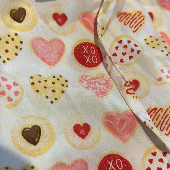 Cupcakes & Cashmere Pajama Set - Picture 3 of 9